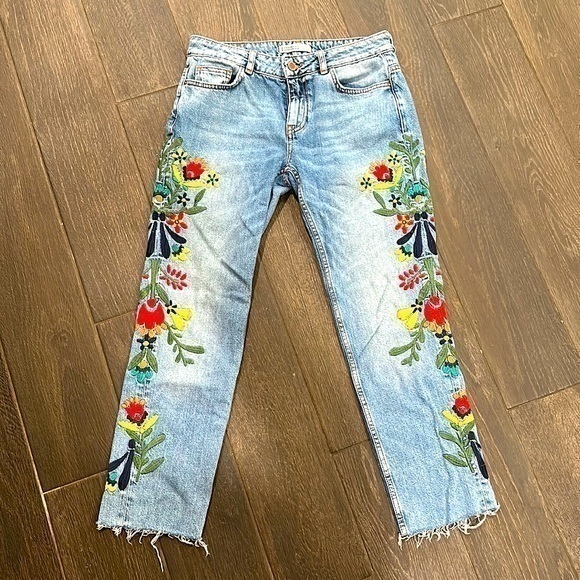 Zara embroidered jeans - Picture 1 of 6